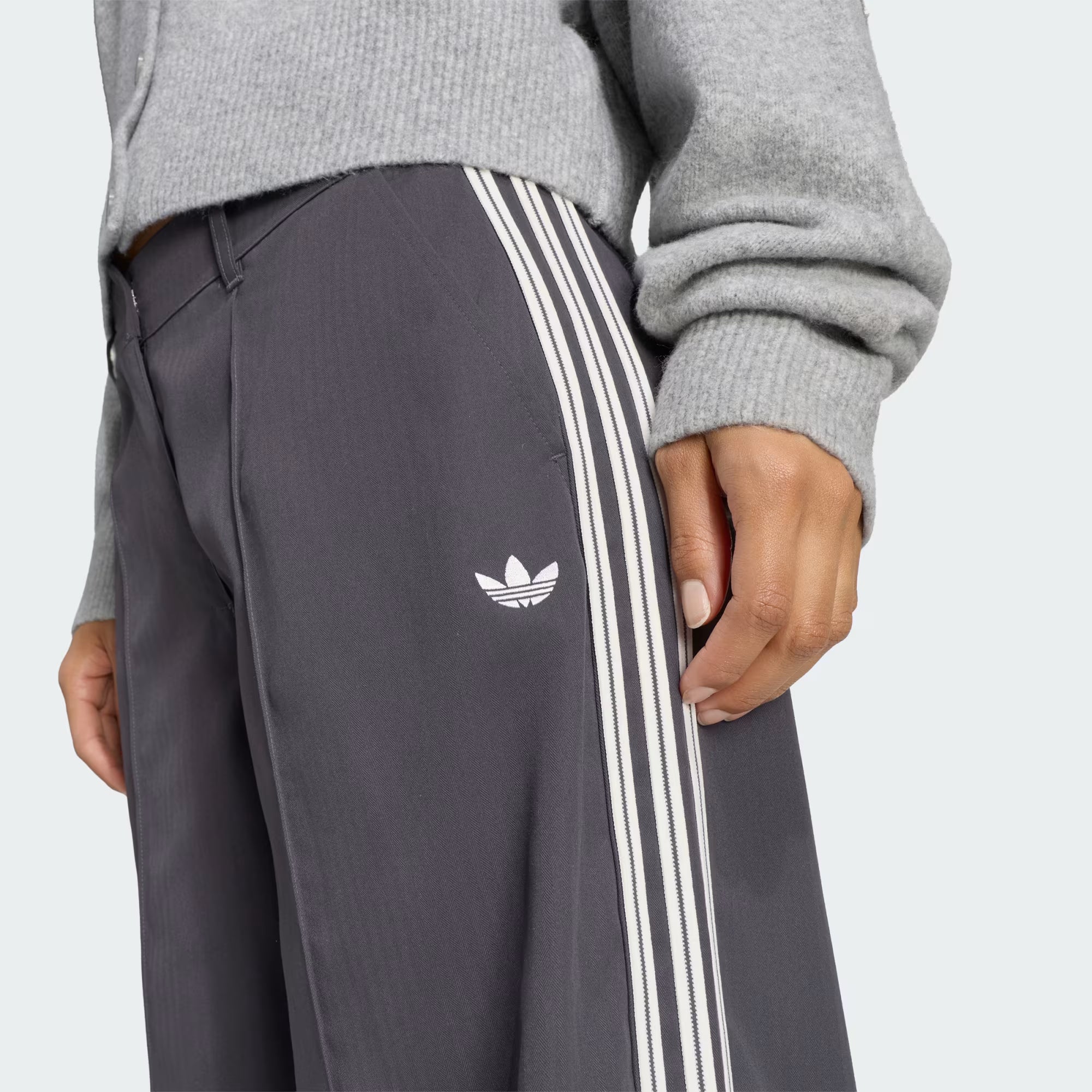 FB Trackpant utility black/cloud white