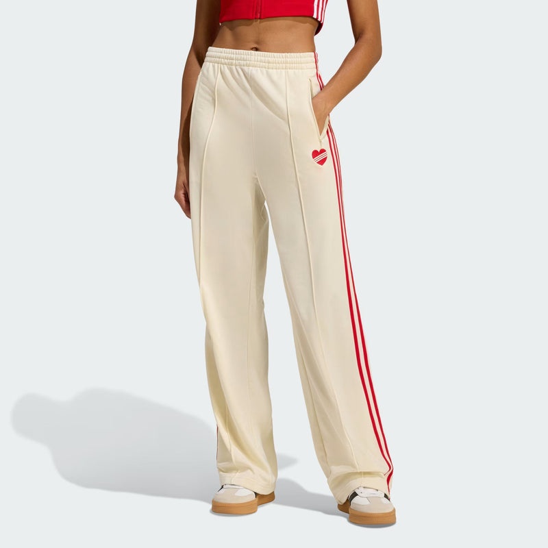 Firebird Loose Trackpant cream white/better scarlet Adidas