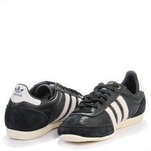 Japan W black/white/gold Adidas