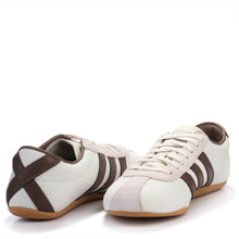 Tokyo W off white/earth strata/gold metallic Adidas