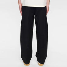 Akjakob Cotton Pleat Pants caviar Anerkjendt