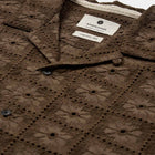 Akleander Lace EMB S/S Shirt teak Anerkjendt