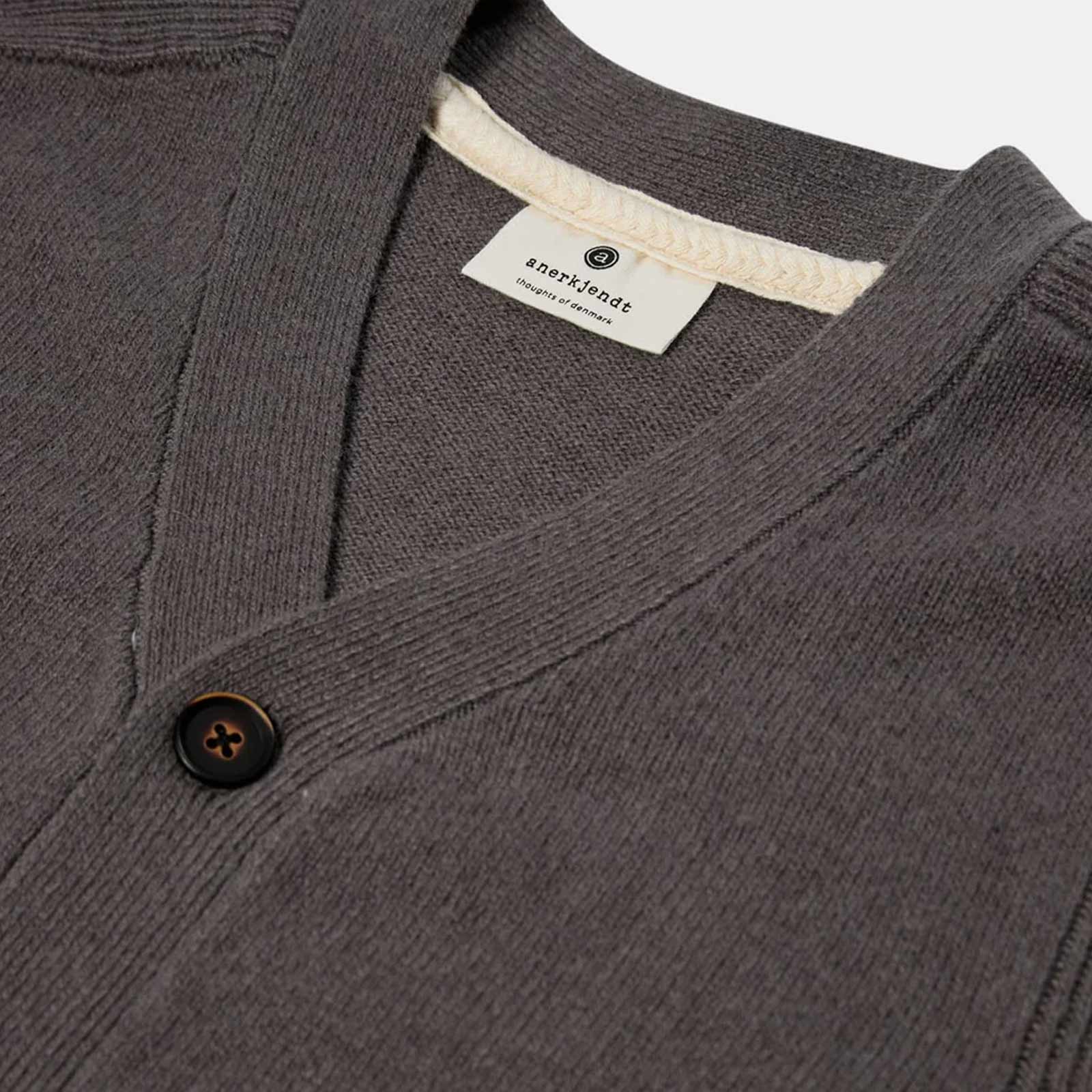 Aksvend Lambswool Cardigan granite gray Anerkjendt
