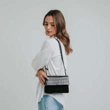 Medium Phone Bag Croco Matt Mix black