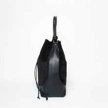 Tall Saku Bag Suede Mix black