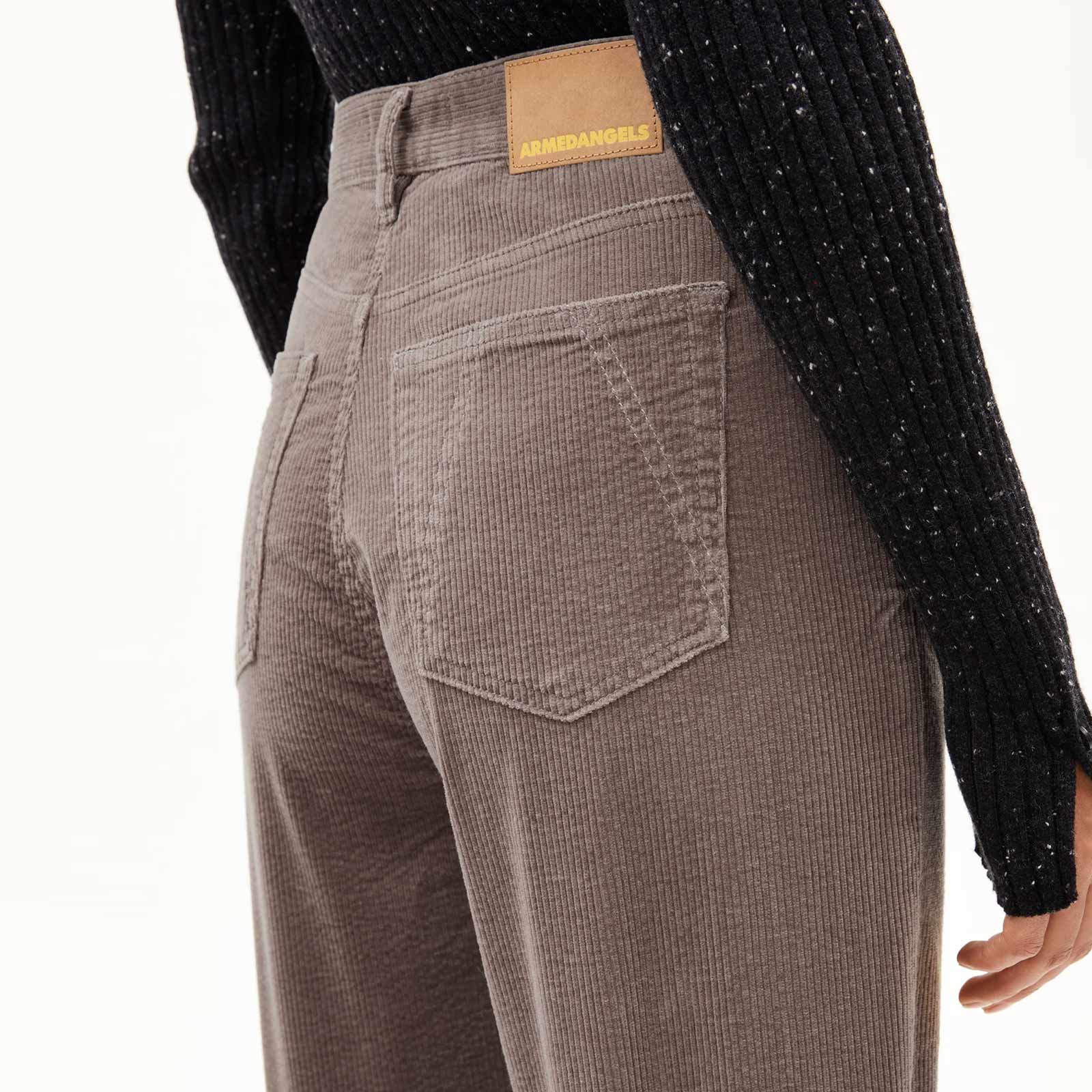 Aaikala Corduroy Pants walnut cream Armedangels