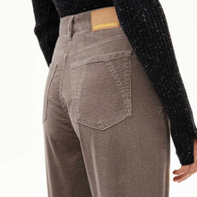 Aaikala Corduroy Pants walnut cream Armedangels
