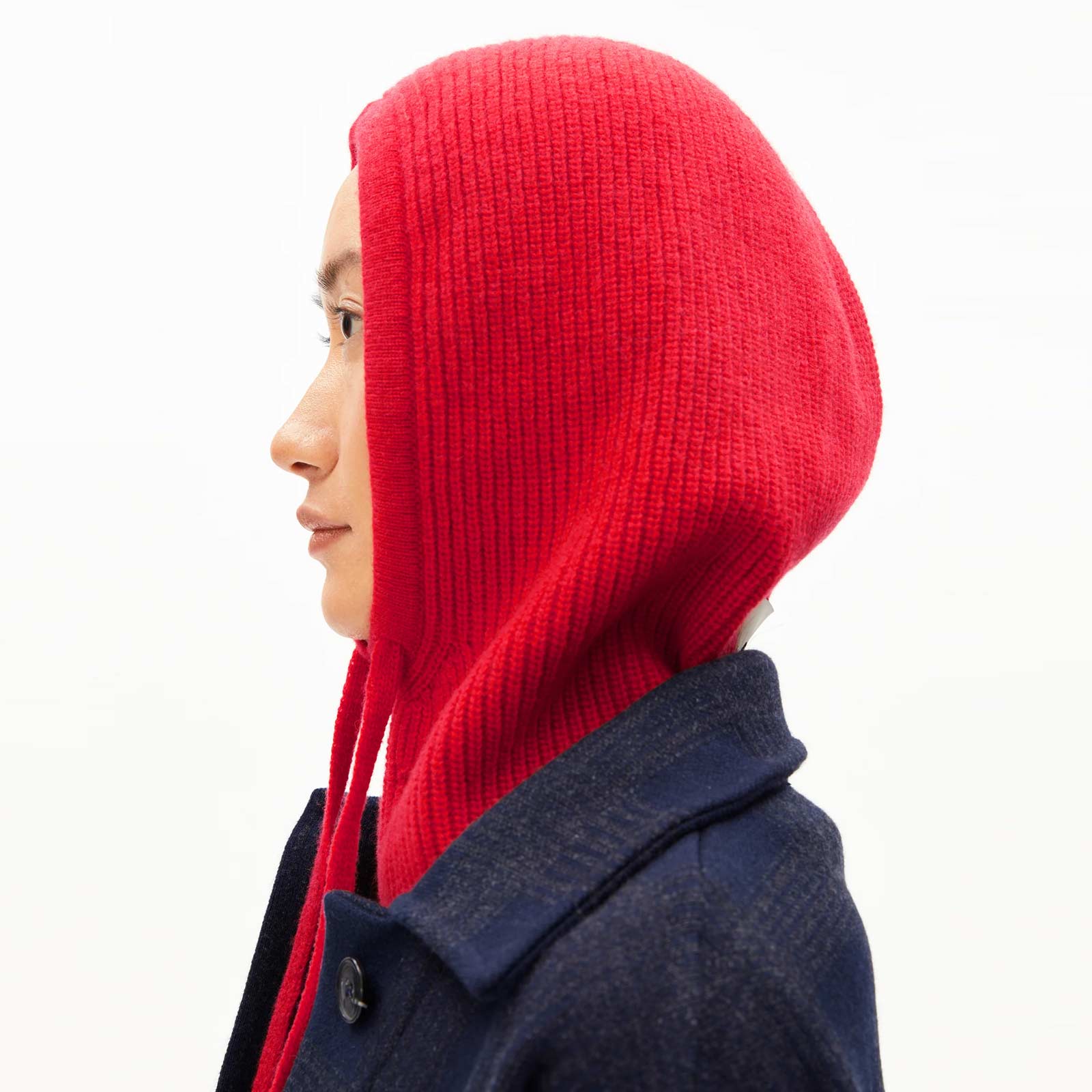 Deaata Balaclava candy apple Armedangels