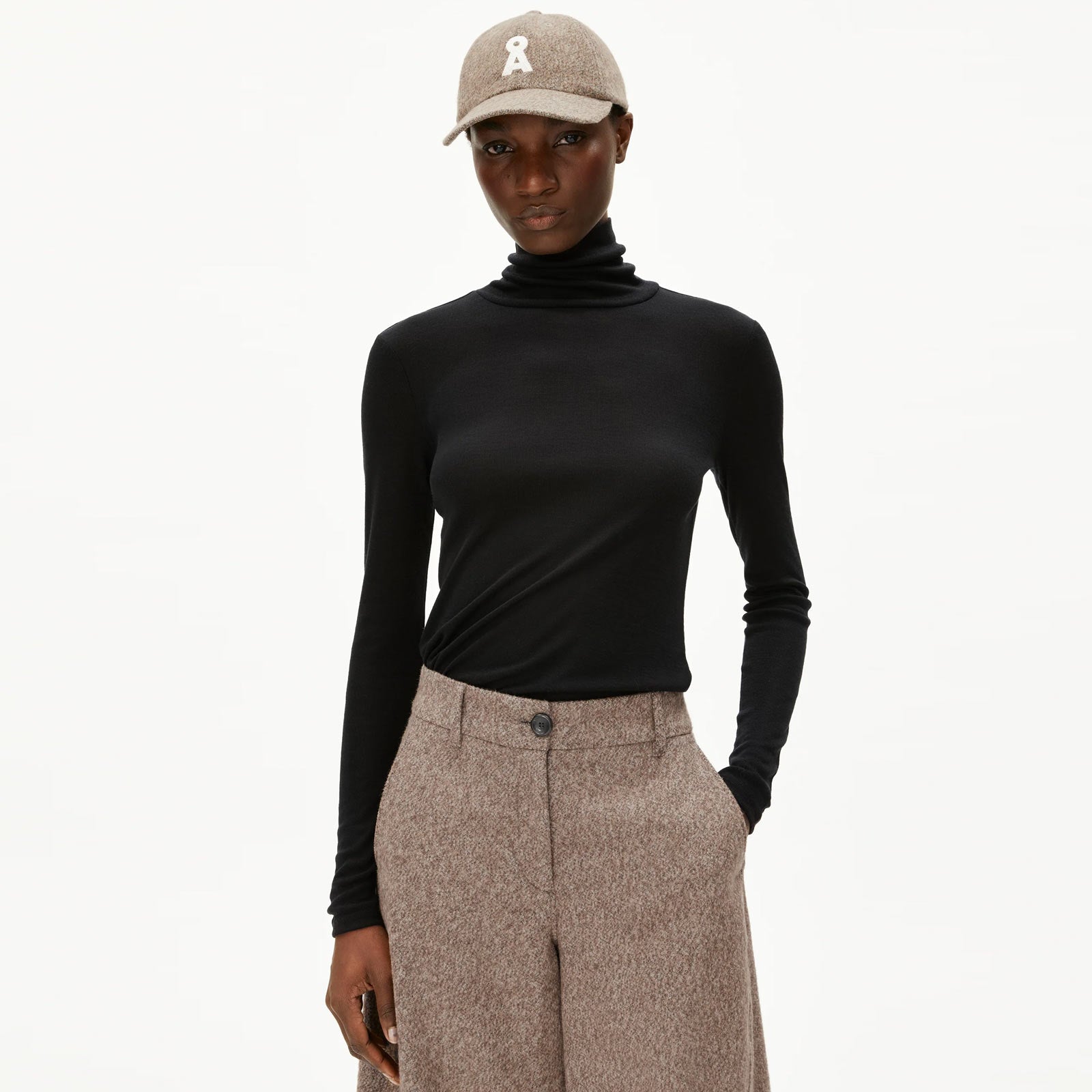 Graziliaa Wool Blend Longsleeve black Armedangels