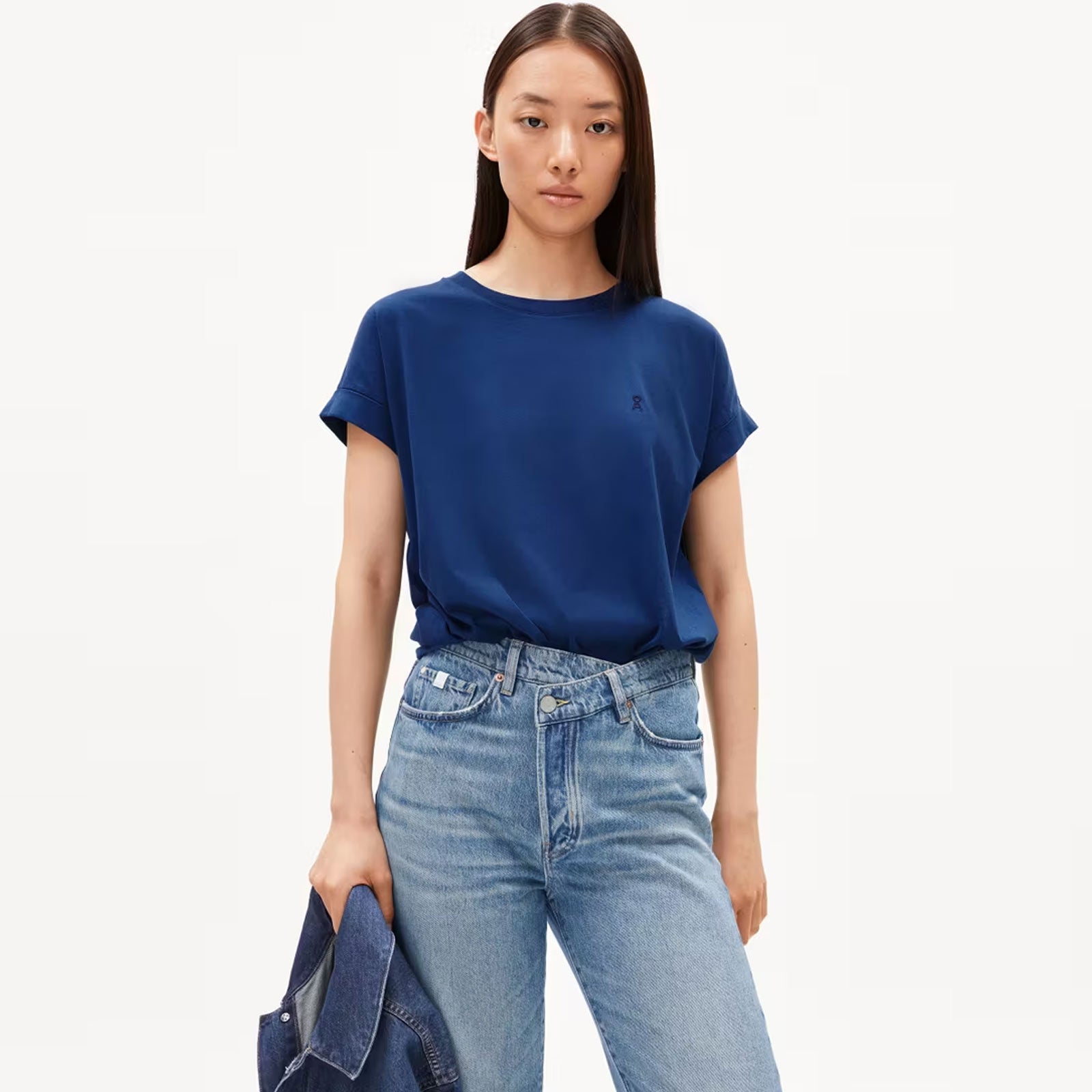 Idaara Tee faded indigo