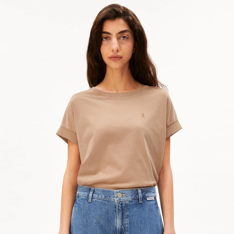 Idaara Tee true camel Armedangels