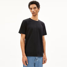 Jaames Tee black