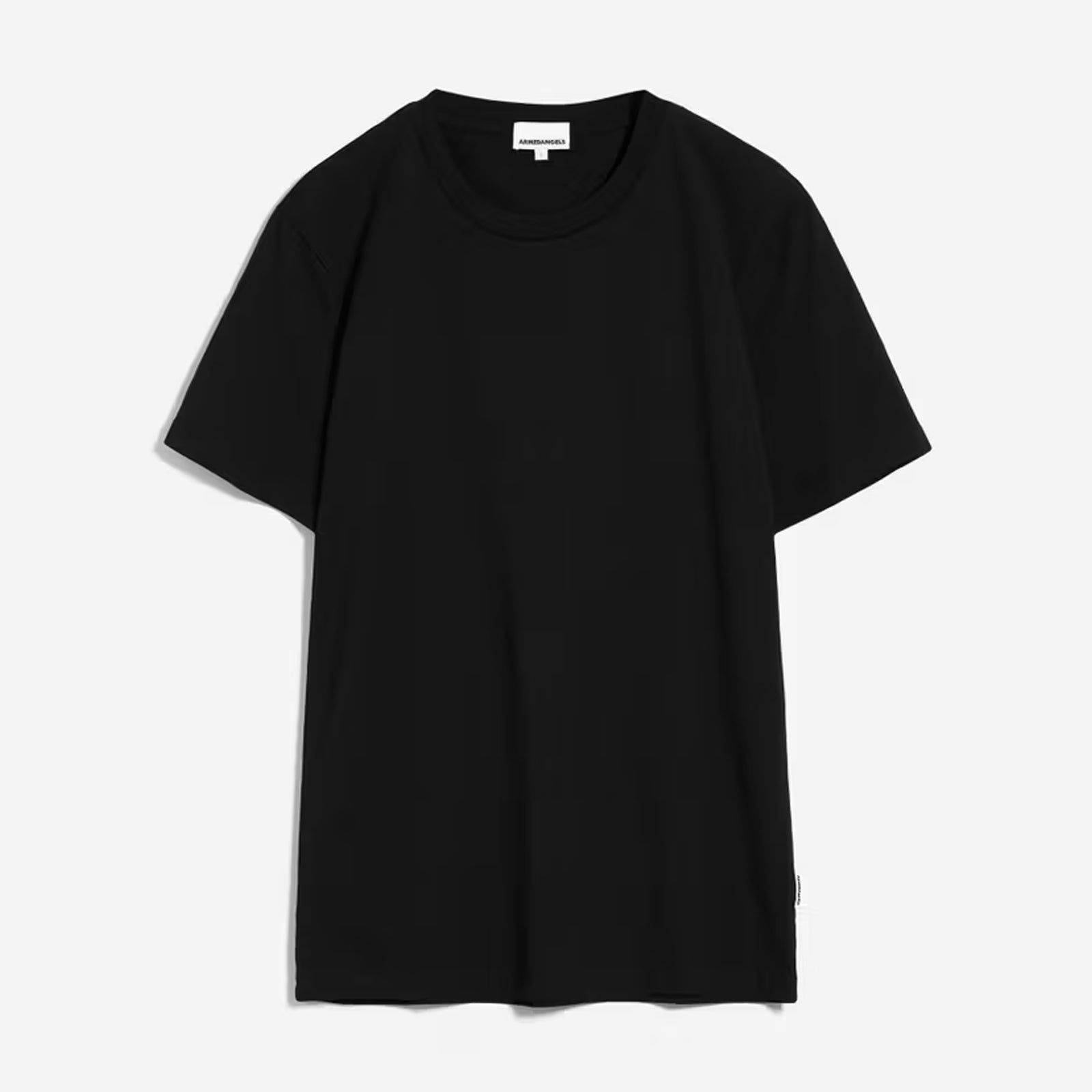 Jaames Tee black