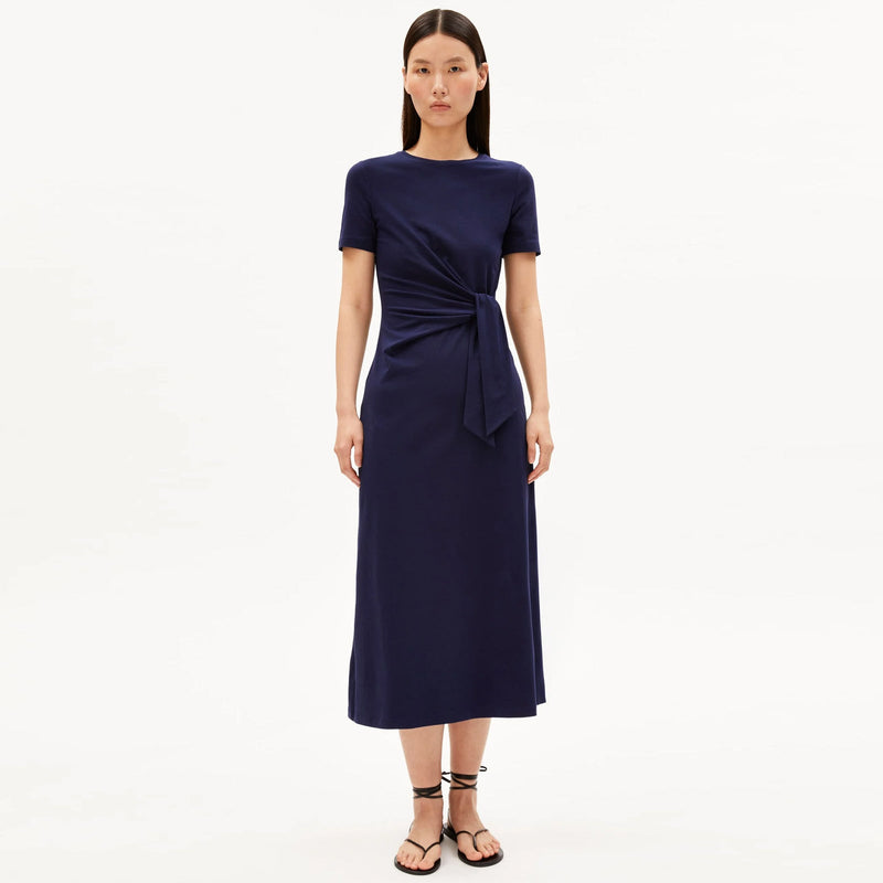 Jeltaa Jersey Dress tinted navy Armedangels