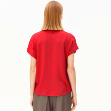 Larisaana Blouse mars red Armedangels