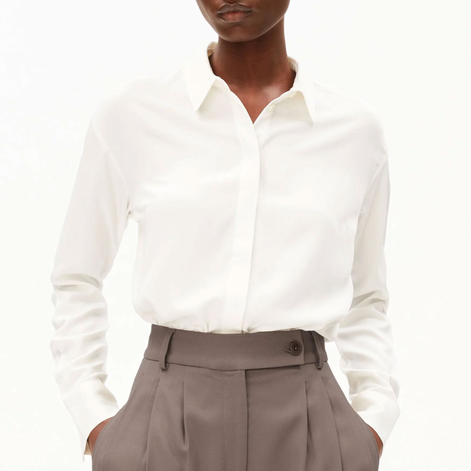 Larisaana Longsleeve Blouse off white
