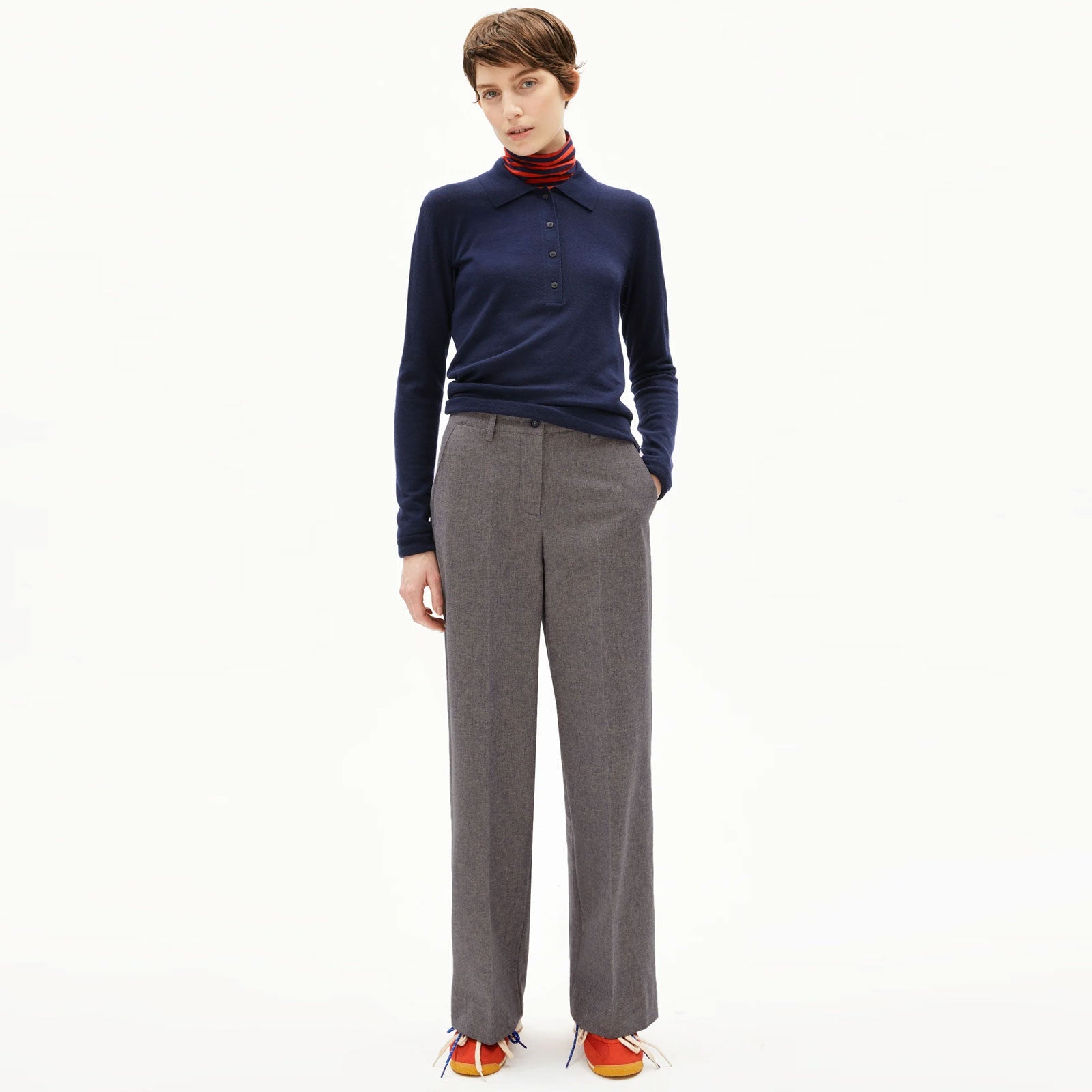 Leandraa Handaas Pants pure/tinted navy Armedangels