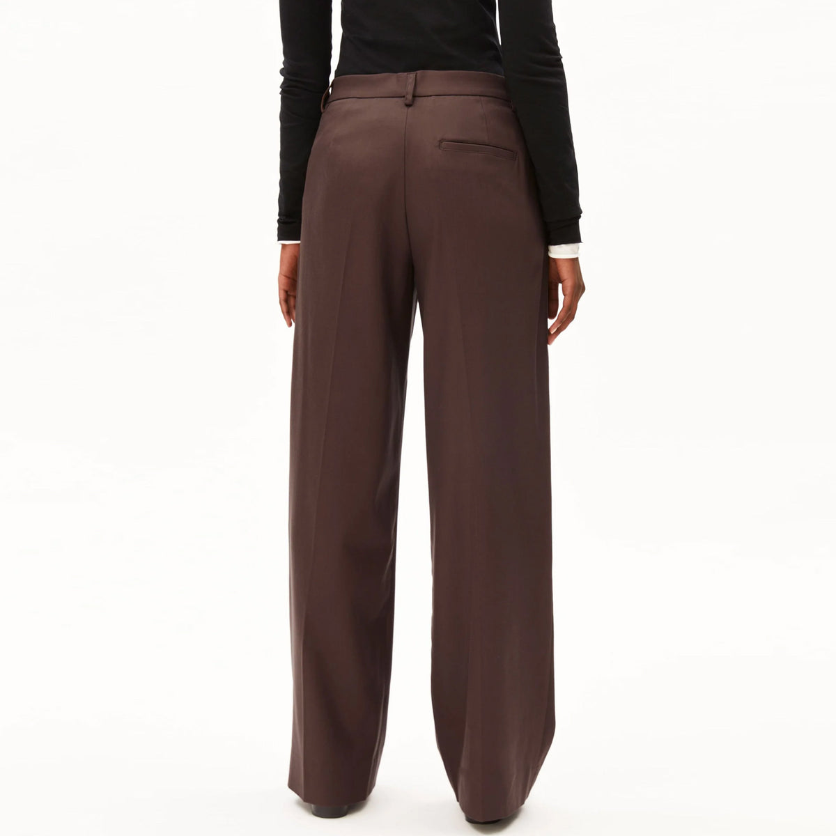 Leandraa Pant claystone