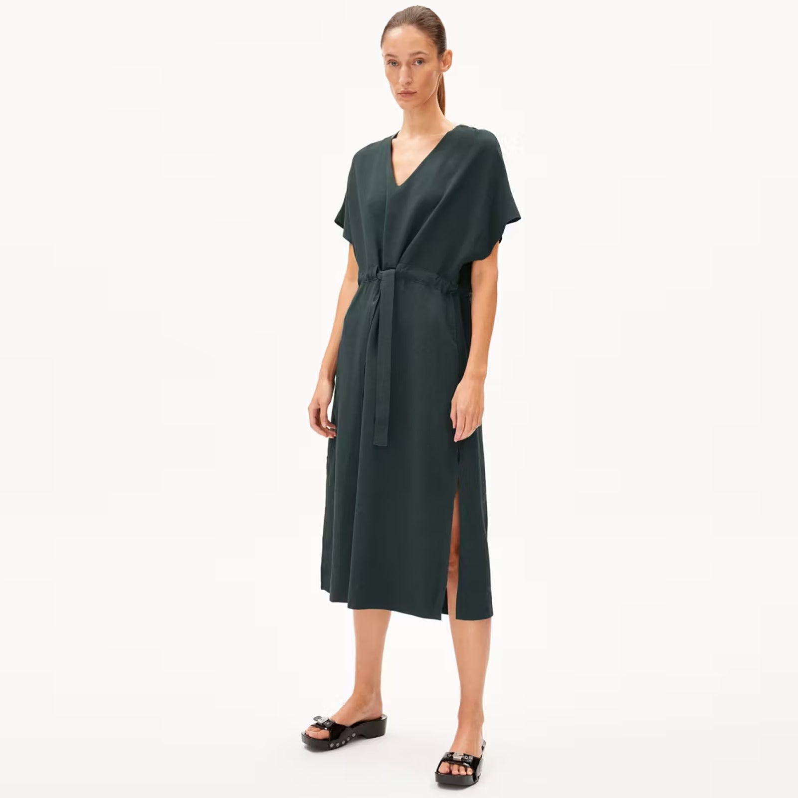 Maahaliana Lino Dress space steel