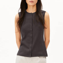 Rib Button Top dark steel