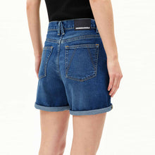 Sheaari Denim Short wavy blue Armedangels
