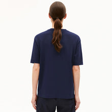 Tarjaa Tee tinted navy