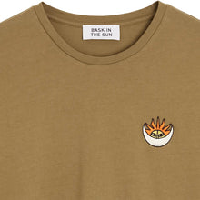 Sunny Moon Tee olive Bask in the Sun