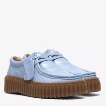 Torhill Bee Patent light blue Clarks Originals