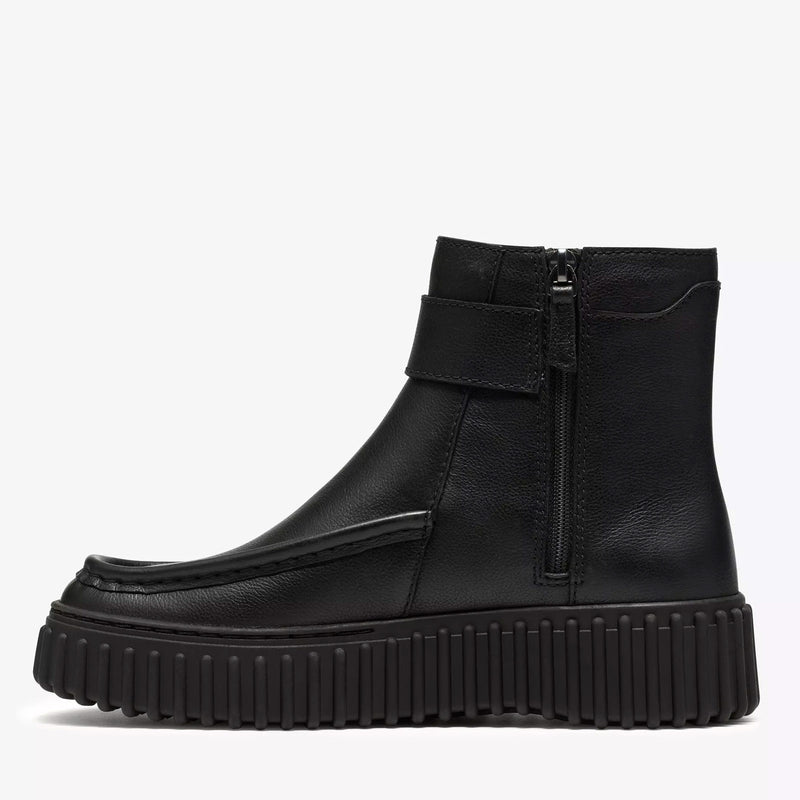 Torhill Buckle black tumbled