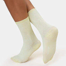 Men Classic Organic Socks soft yellow