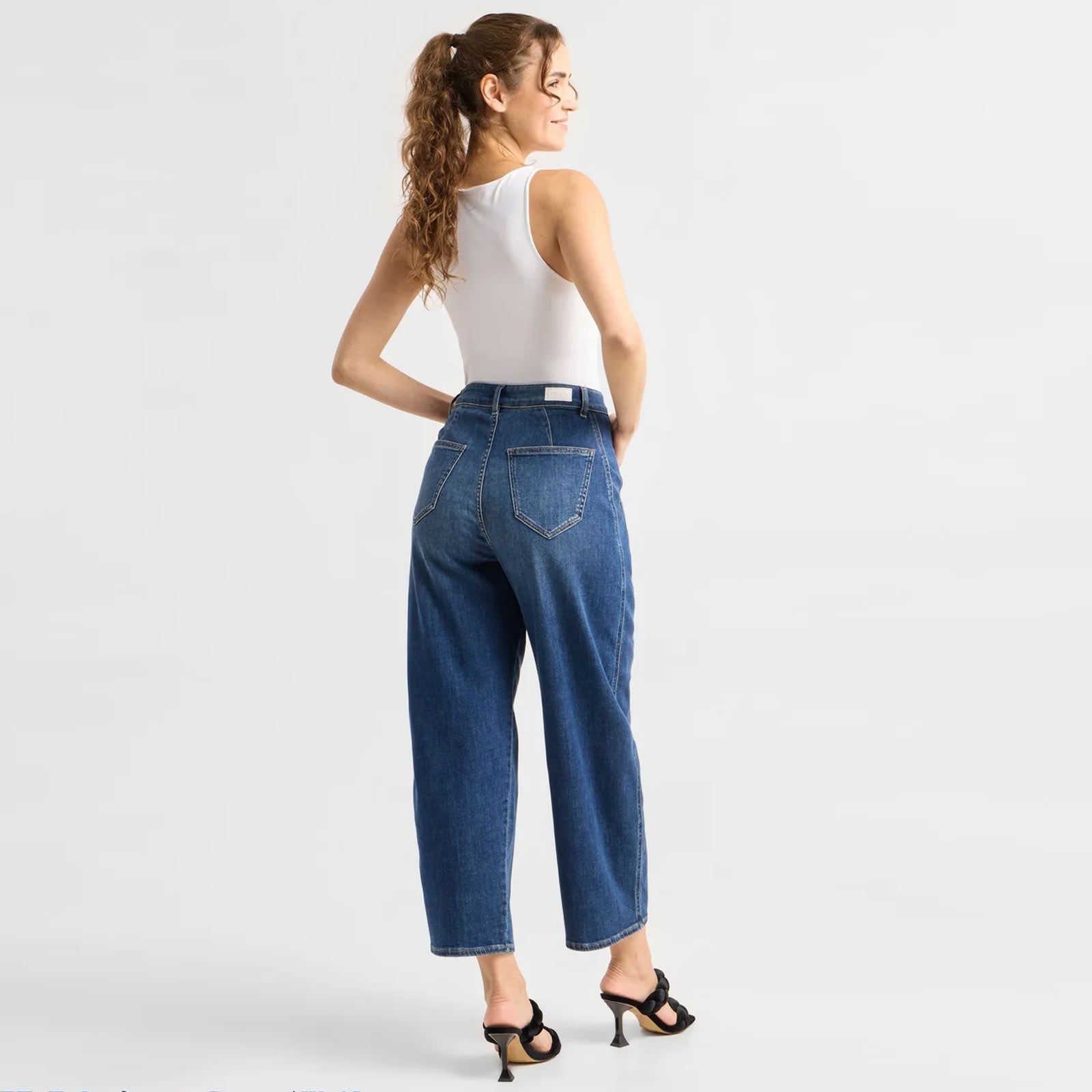 Moondust Soft Denim Wide Barrel Leg Jeans vintage blue
