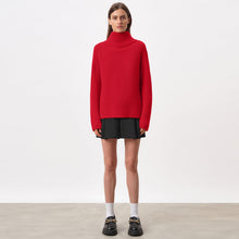 Arwen Turtleneck red