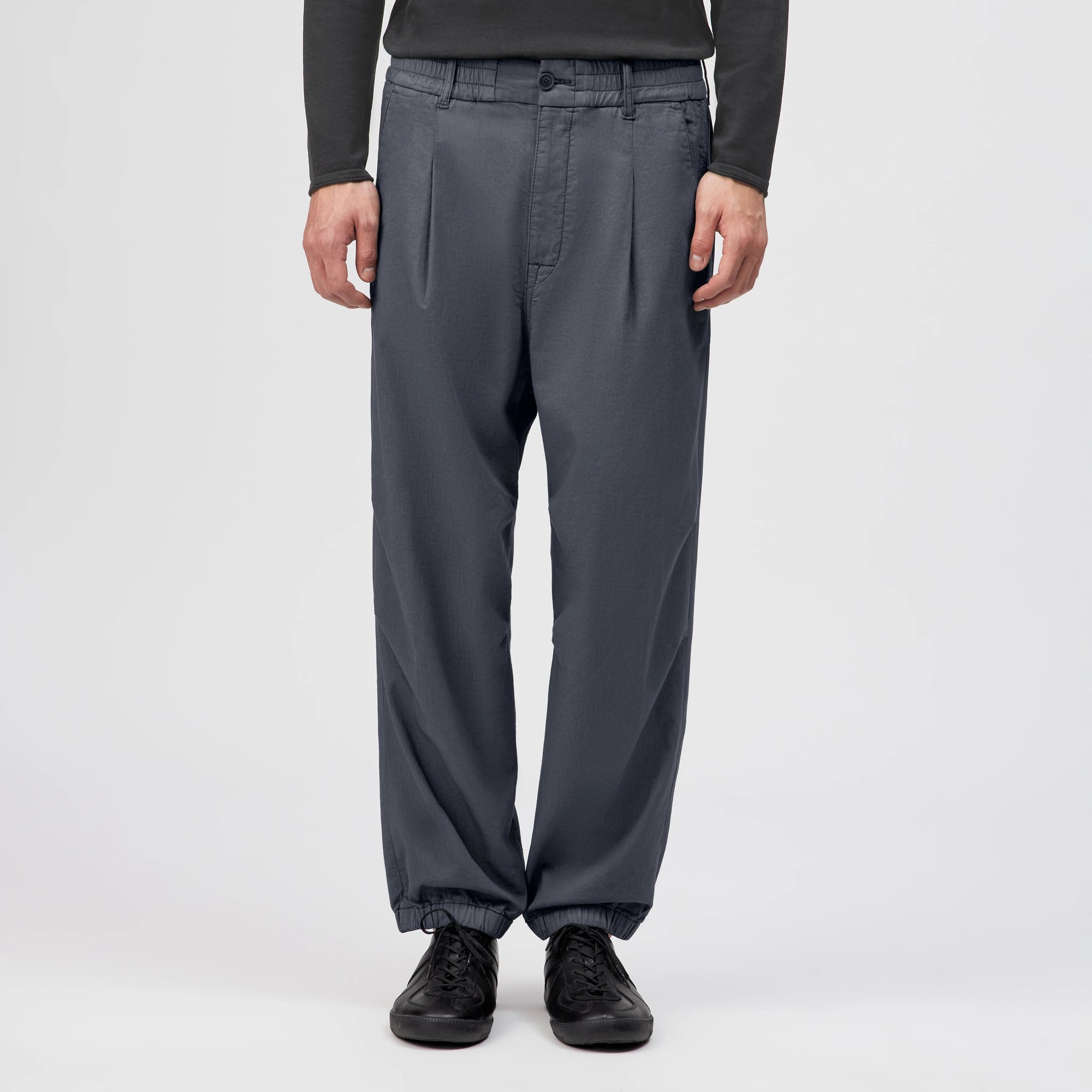Lirog_C Utility Pants 270141 iron Drykorn