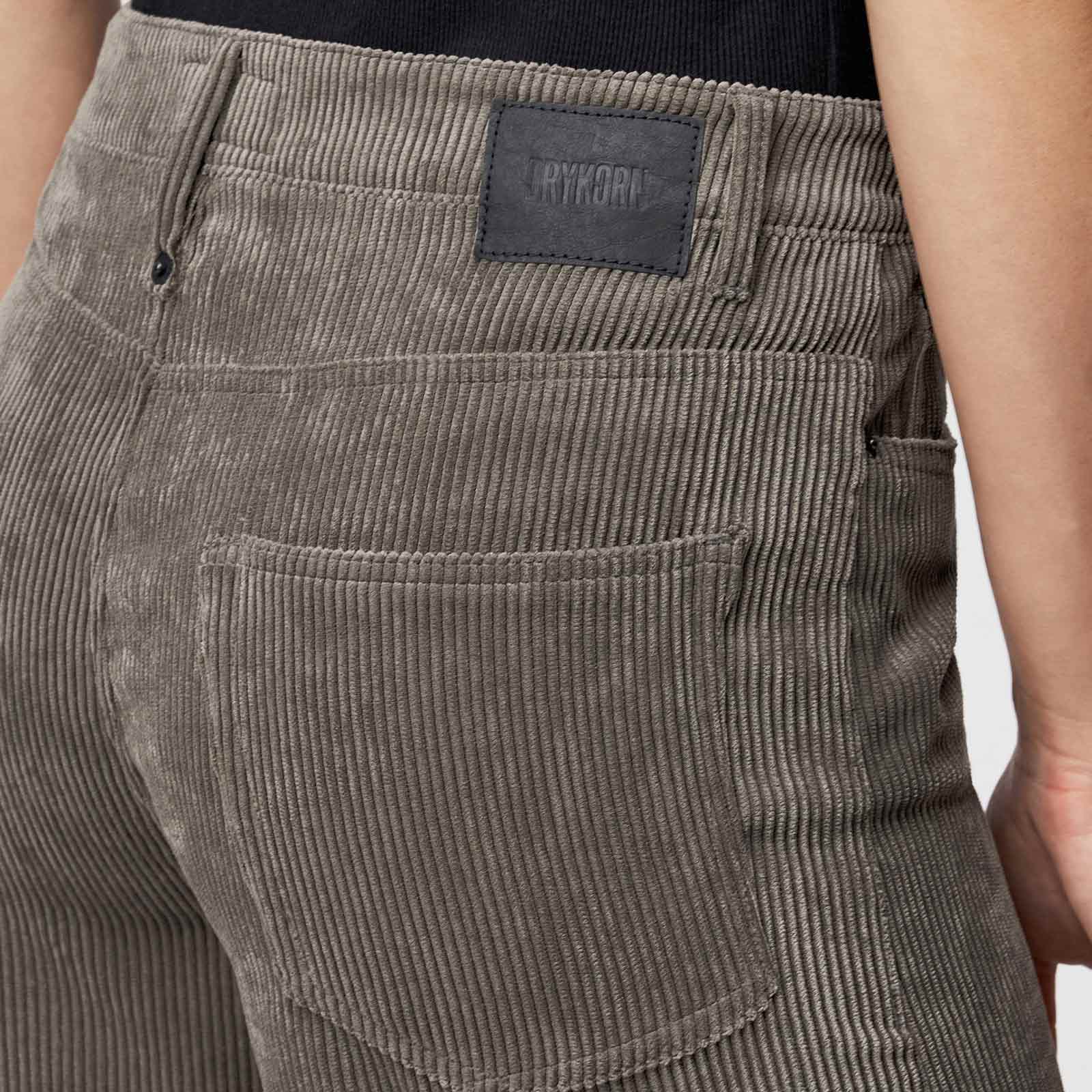 Medley Cord Pants 132041 granite grey Drykorn