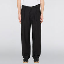 2 Tuck Pant black