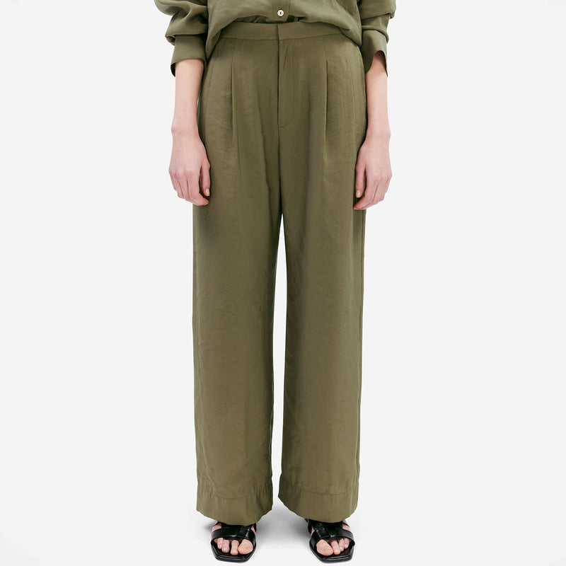 Lisette Pant martini olive