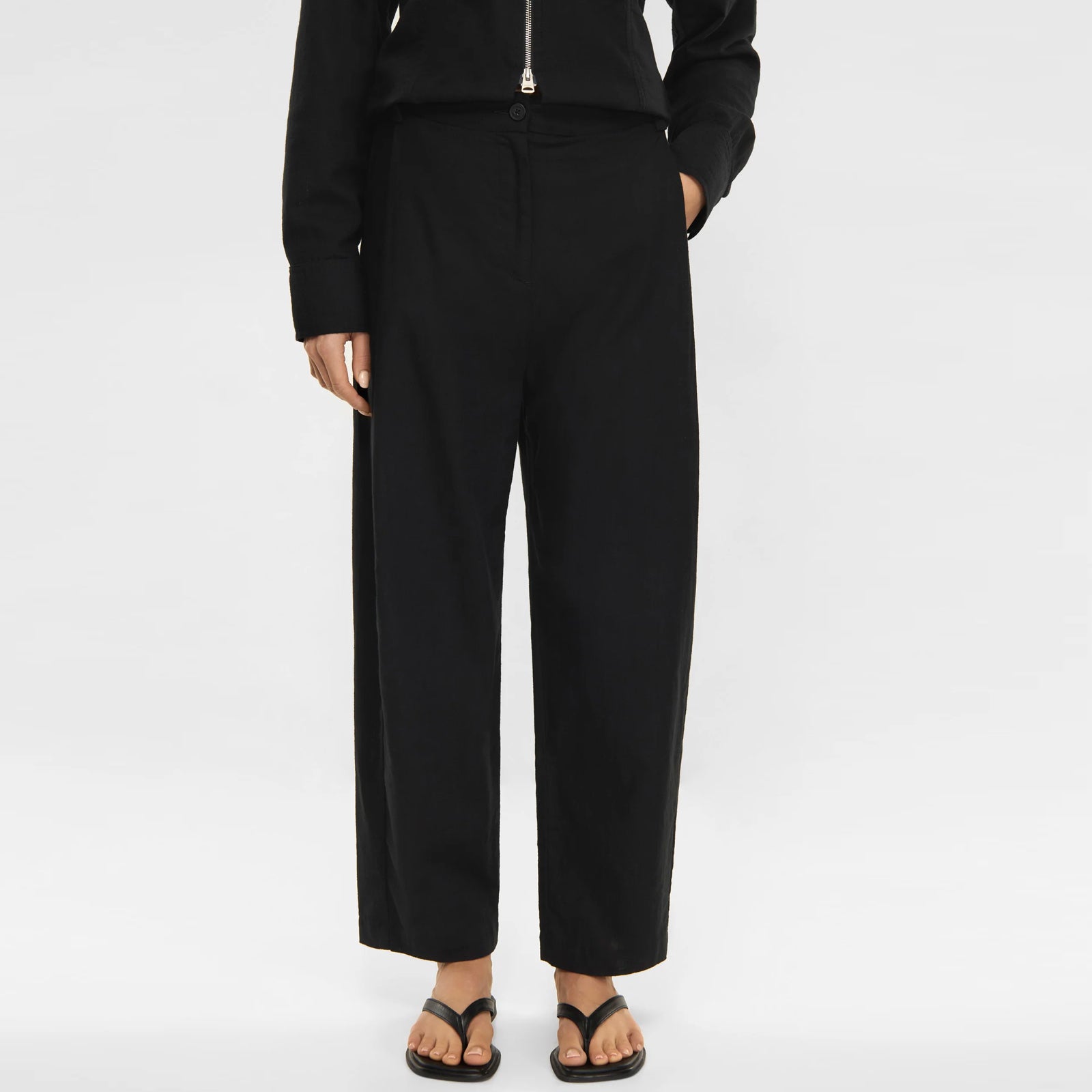 Sandi Textured Weave Pants black Elvine