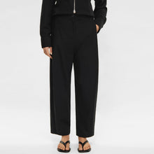 Sandi Textured Weave Pants black Elvine