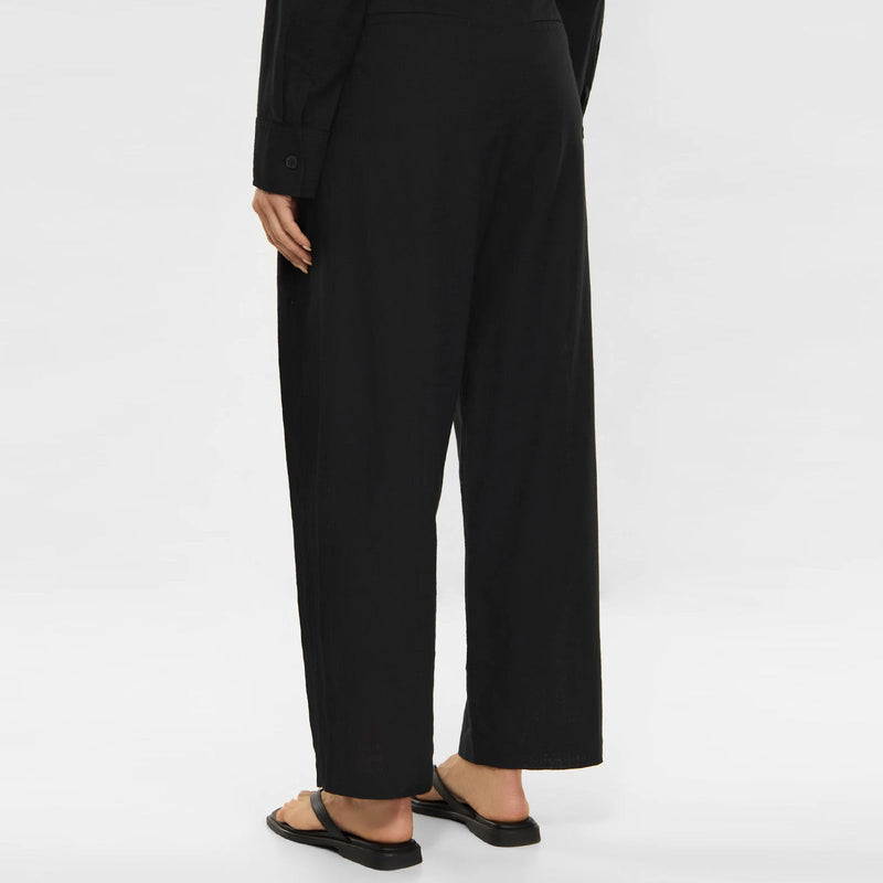 Sandi Textured Weave Pants black Elvine