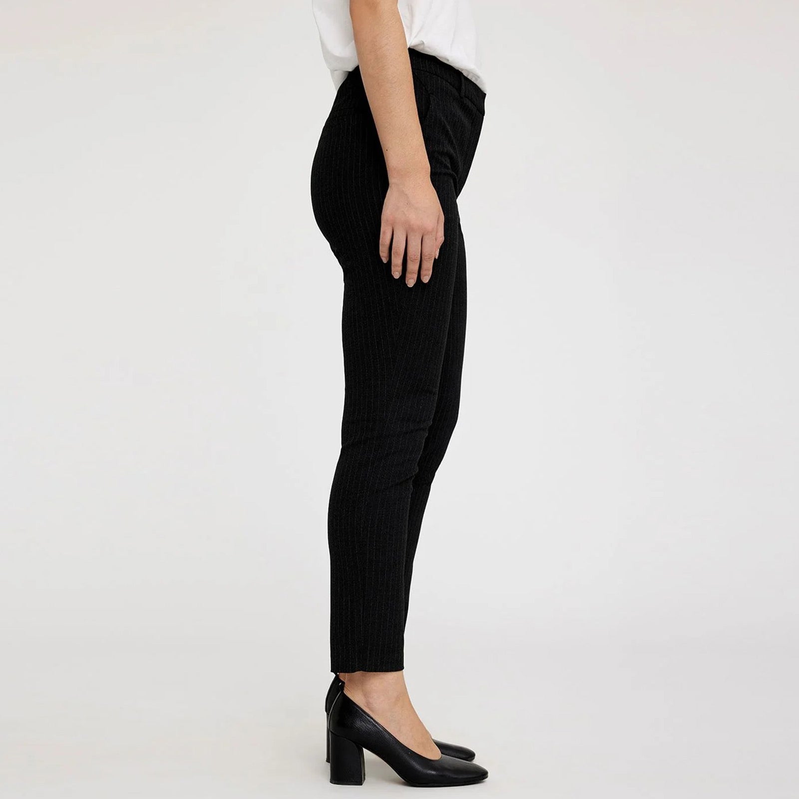 Kylie Crop Trousers 553 charcoal pinstripe