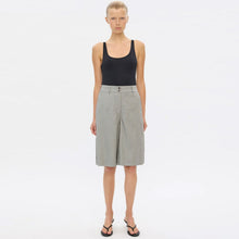 LauraFV 254 Long Shorts olive mist Five Units