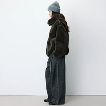 Amelio Oversized Buttoned Faux-Fur Coat kaki