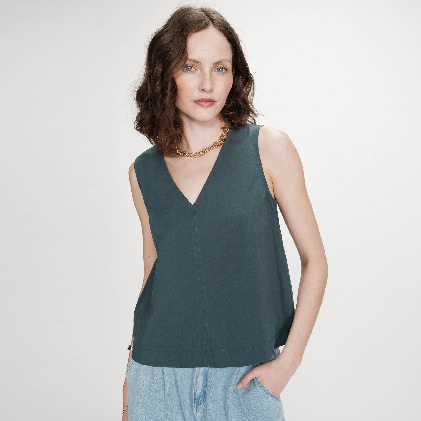 Sleeveless V-Neck Top Vagabond emeraude Grace & Mila