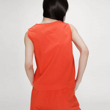 Sleeveless V-Neck Top Vagabond sanguine Grace & Mila