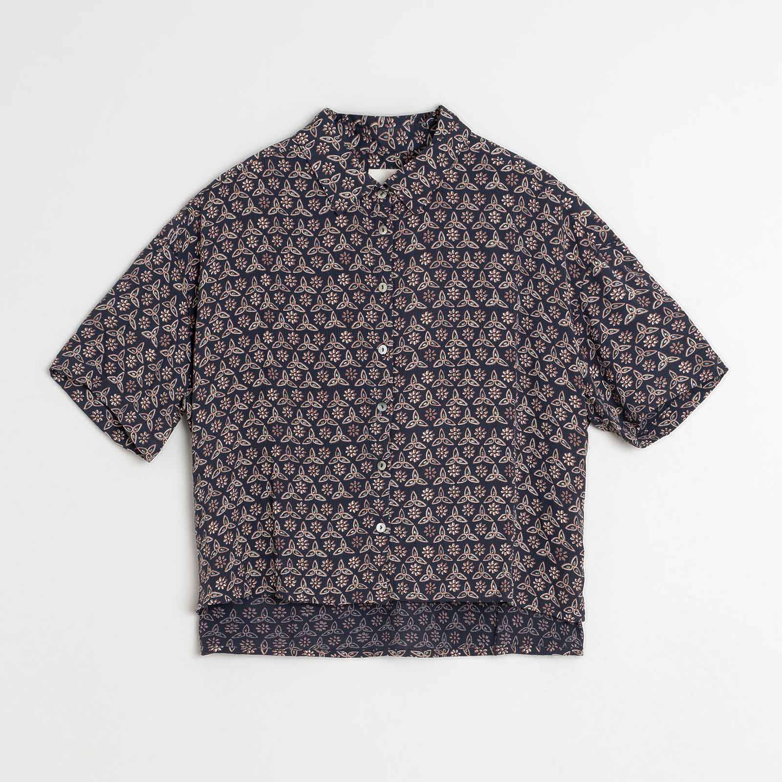 Allover Print Blouse marino INDI&COLD