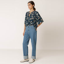 Allover Print Viscose Blouse marino INDI&COLD