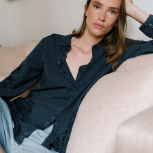 Embroidery Cotton Blouse marino INDI&COLD