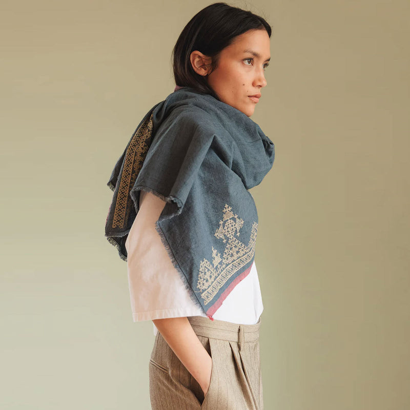 Embroidery Cotton Scarf indigo INDI&COLD