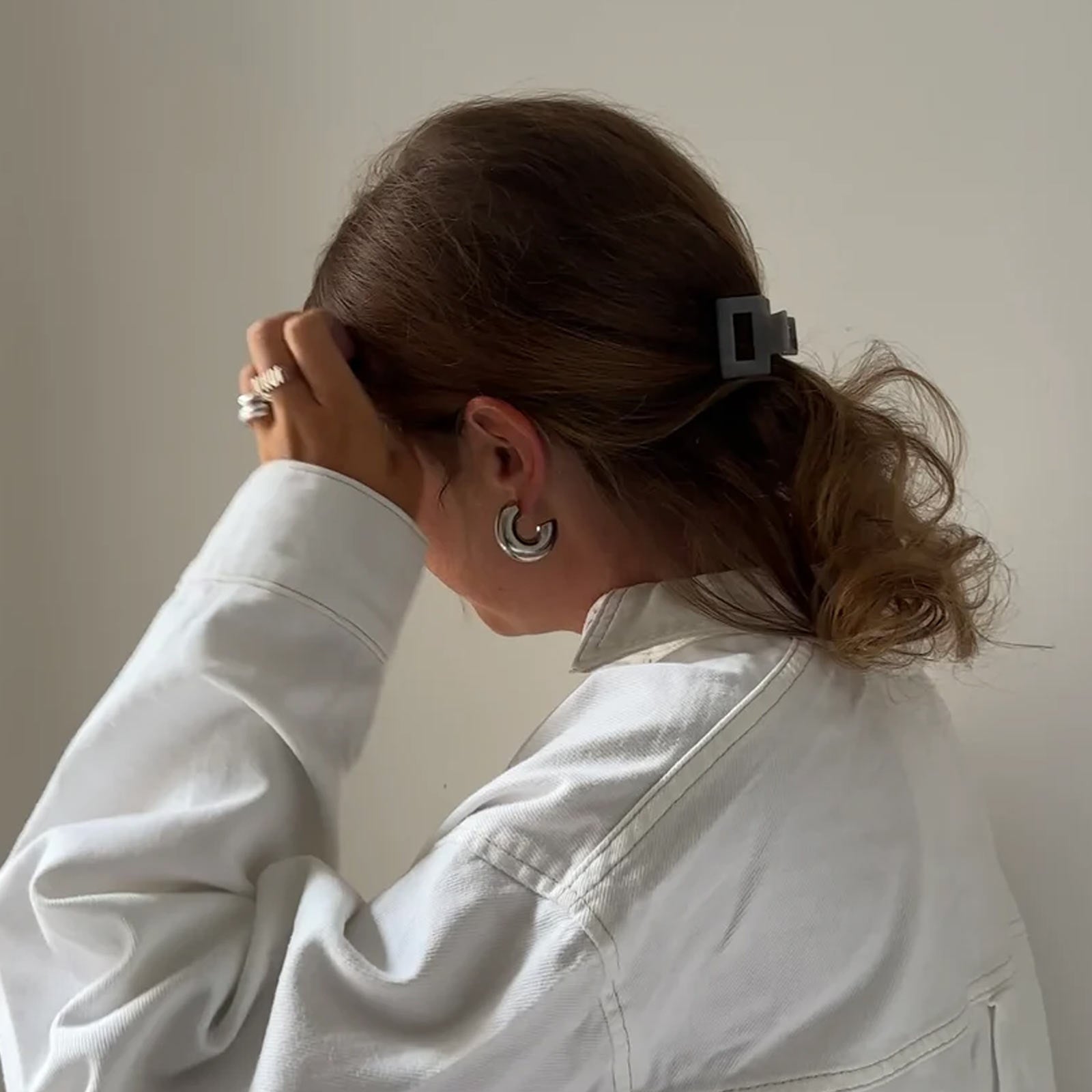 Ava Clip foggy grey Jona the label