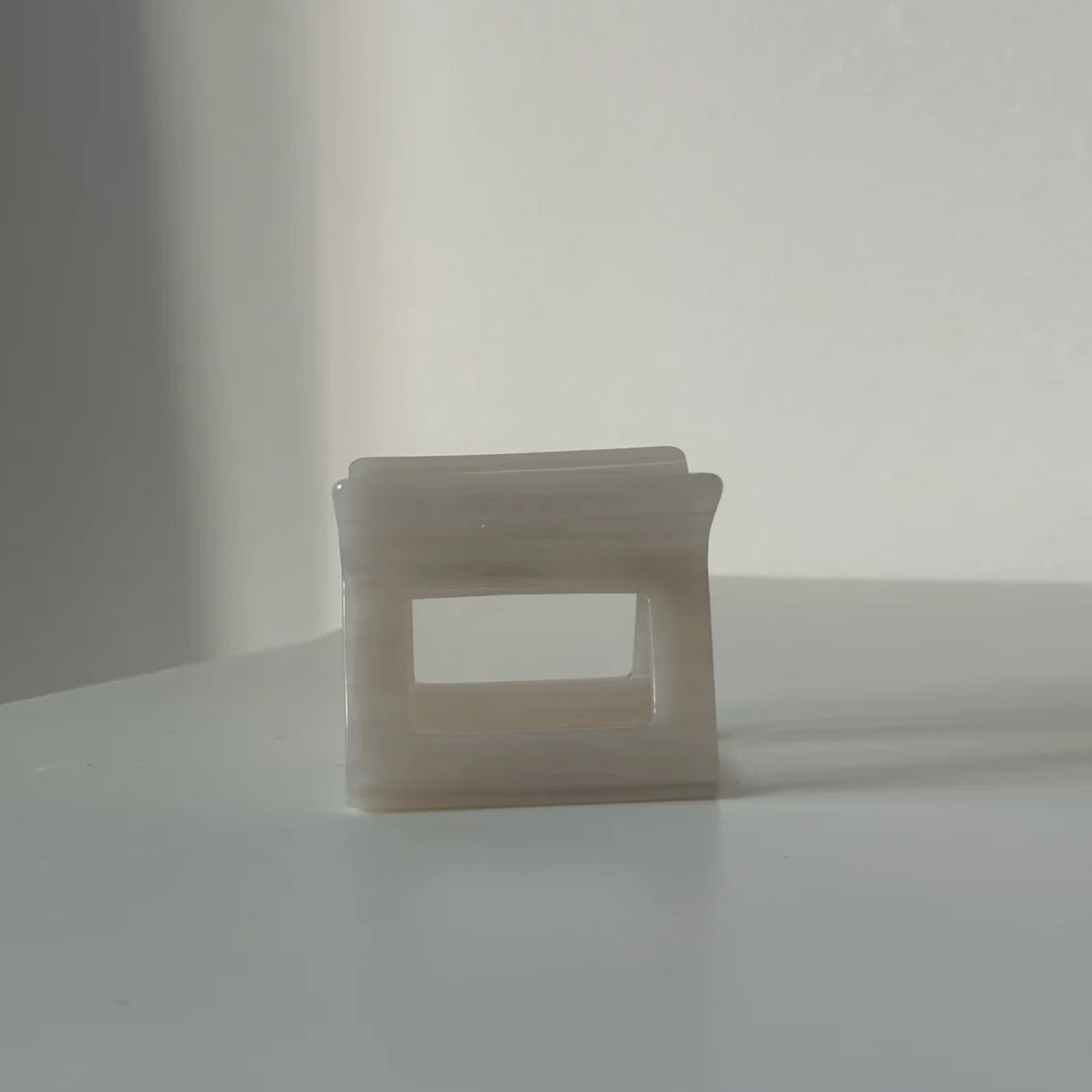 Edda Clip coconut Jona the label